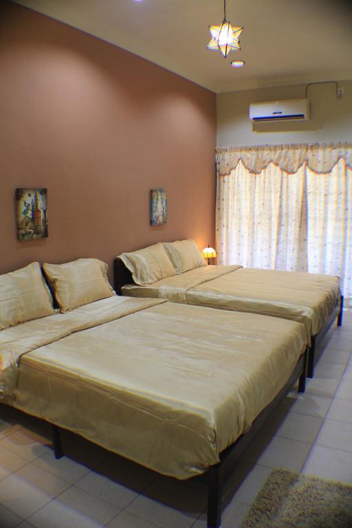 Memory Homestay Kampong Baharu  Extérieur photo